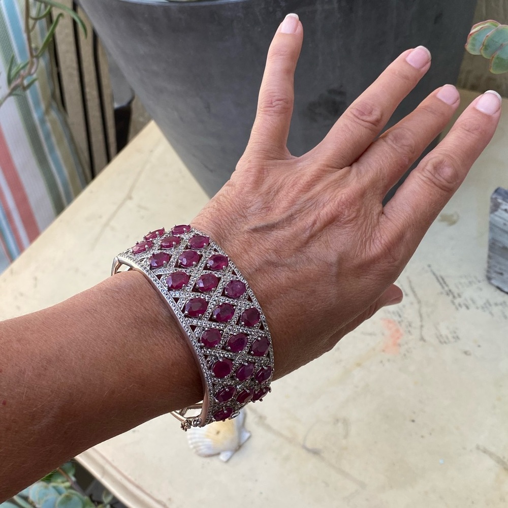 Niassa ruby White topaz bangle and sterling silver nickel free 50.00 CTS
